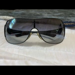 RAY-BAN Black Frameless Sunglasses